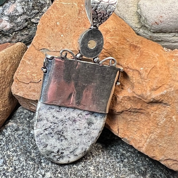 K2 jasper slab pendant. - Picture 3 of 5